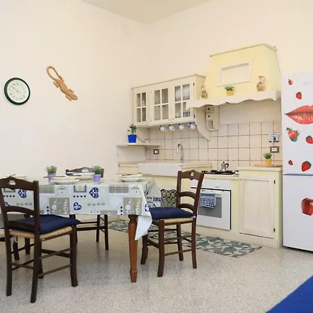 Nina E Pinta Tatil Evi