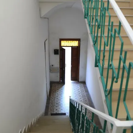 Nina E Pinta Tatil Evi